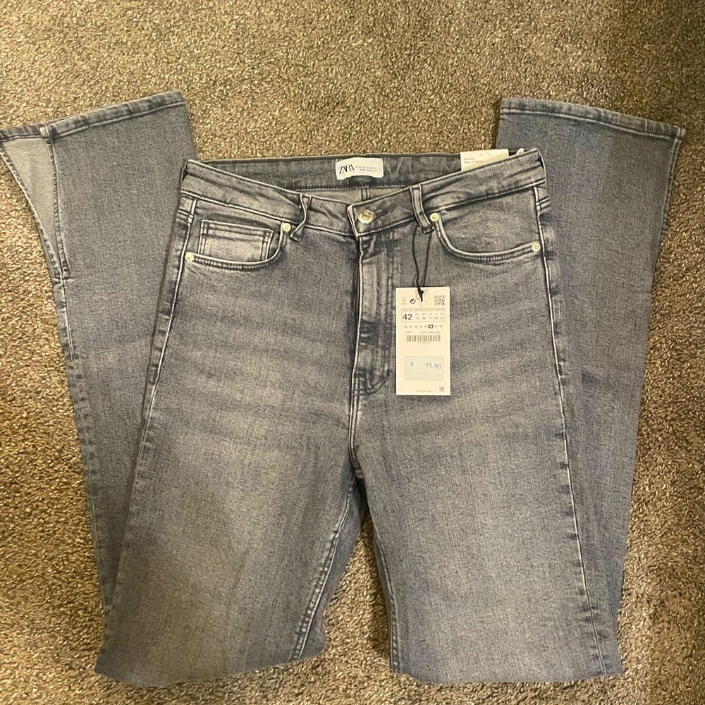 Zara brand new gray jeans